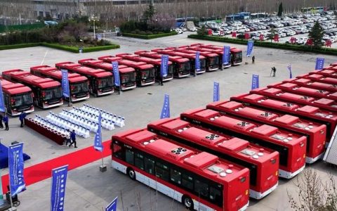 做坚定的长跑者——“国际重工”携中国重汽、中通客车等以长期价值加快全球化进程