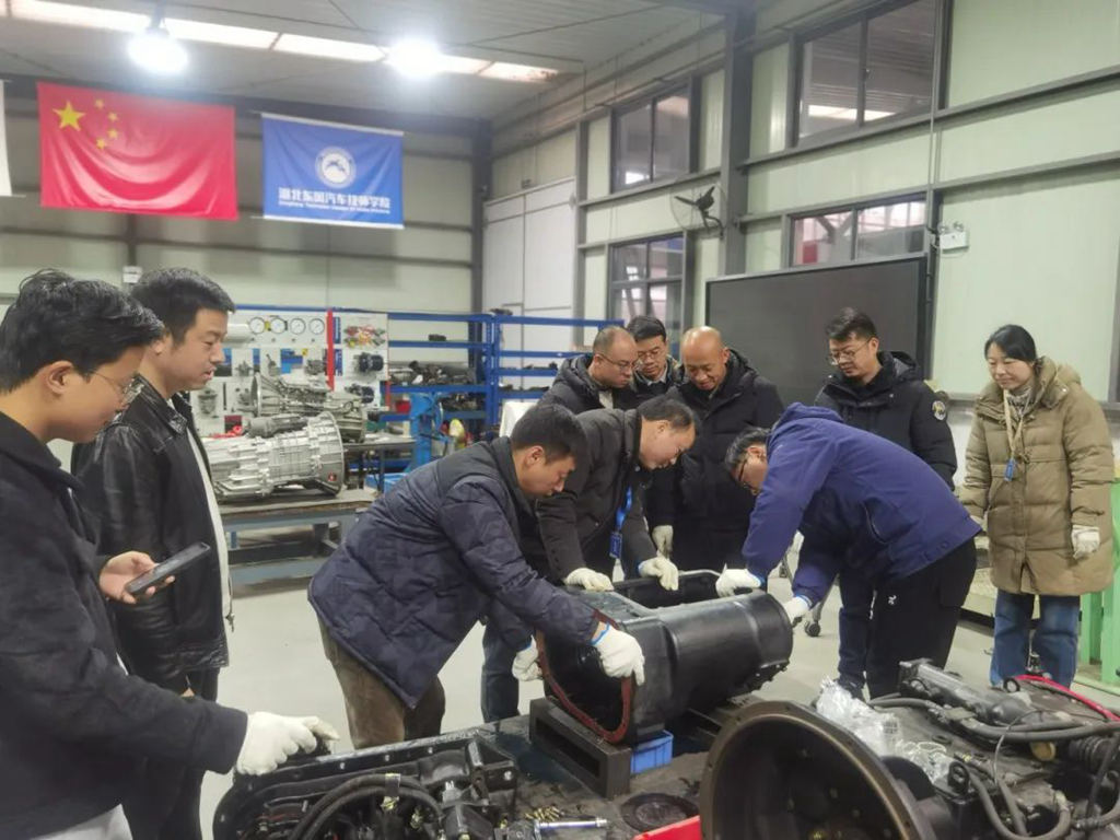 1600台！首批顺利交付！东风进出口商用车海外营销部全流程服务非洲