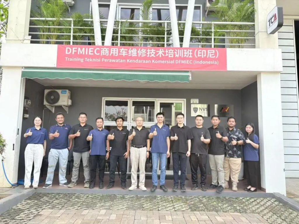 东风商用车东南亚一区战队：向上而生，打响东南亚营销“突围战”