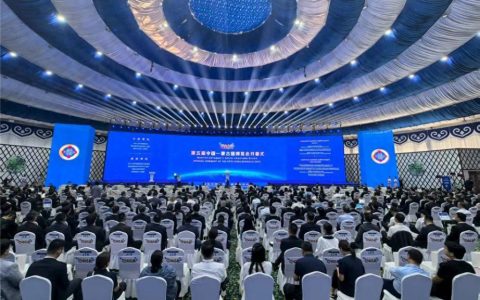 Beiben Heavy-Duty Truck Showcases New Energy Products at the 5th China-Mongolia Expo