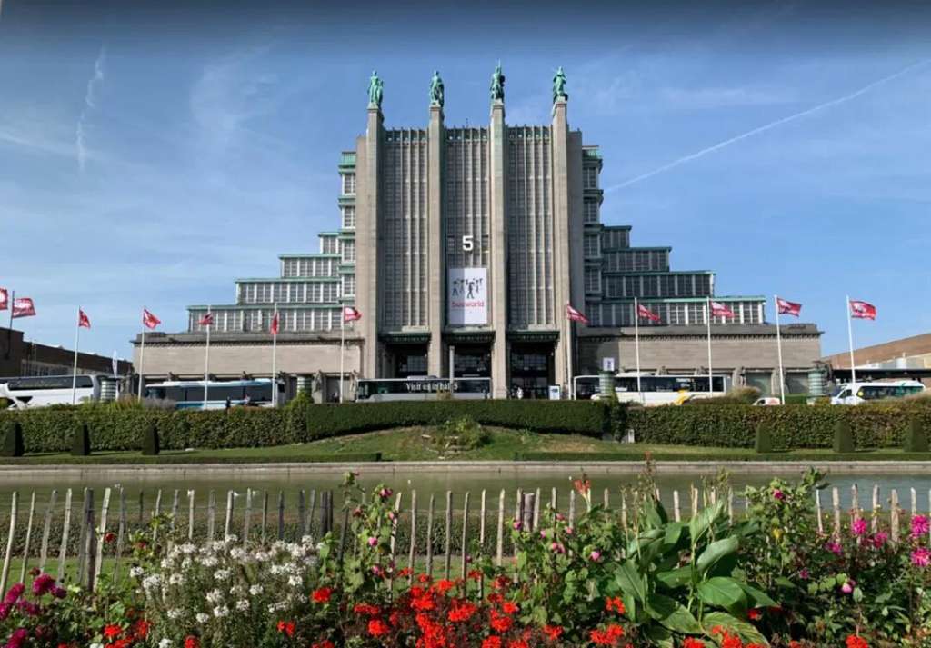 征程再启，与世界同行：厦门金龙即将亮相2025比利时世界客车展