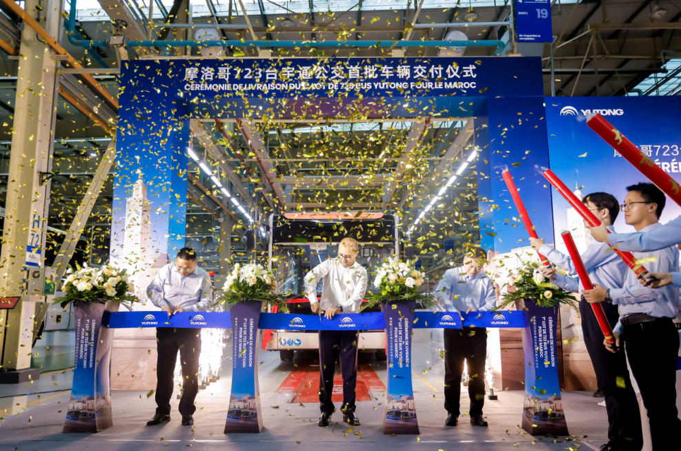 摩洛哥723台宇通公交共赴非洲国际足球盛宴