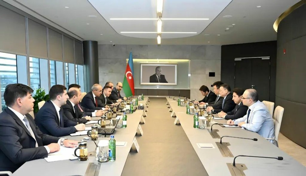 国际认可签新单！比亚迪电动大巴又批量交付阿塞拜疆