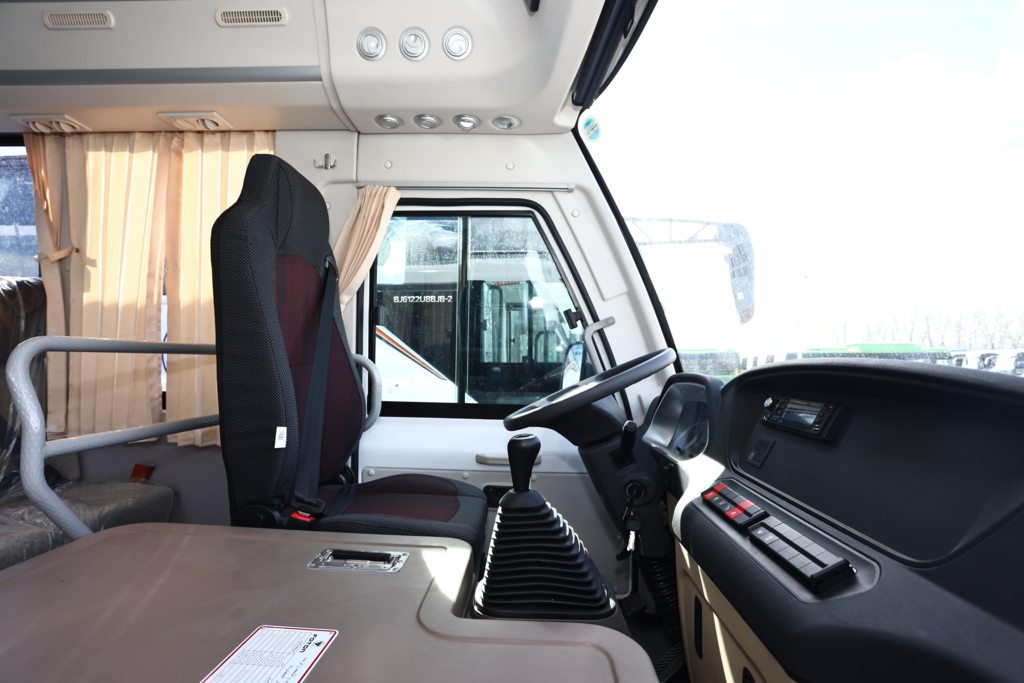BAIC FOTON Delivers 100 Custom School Buses to A Middle Eastern Client, Supporting Localized Student Transportation Strategy