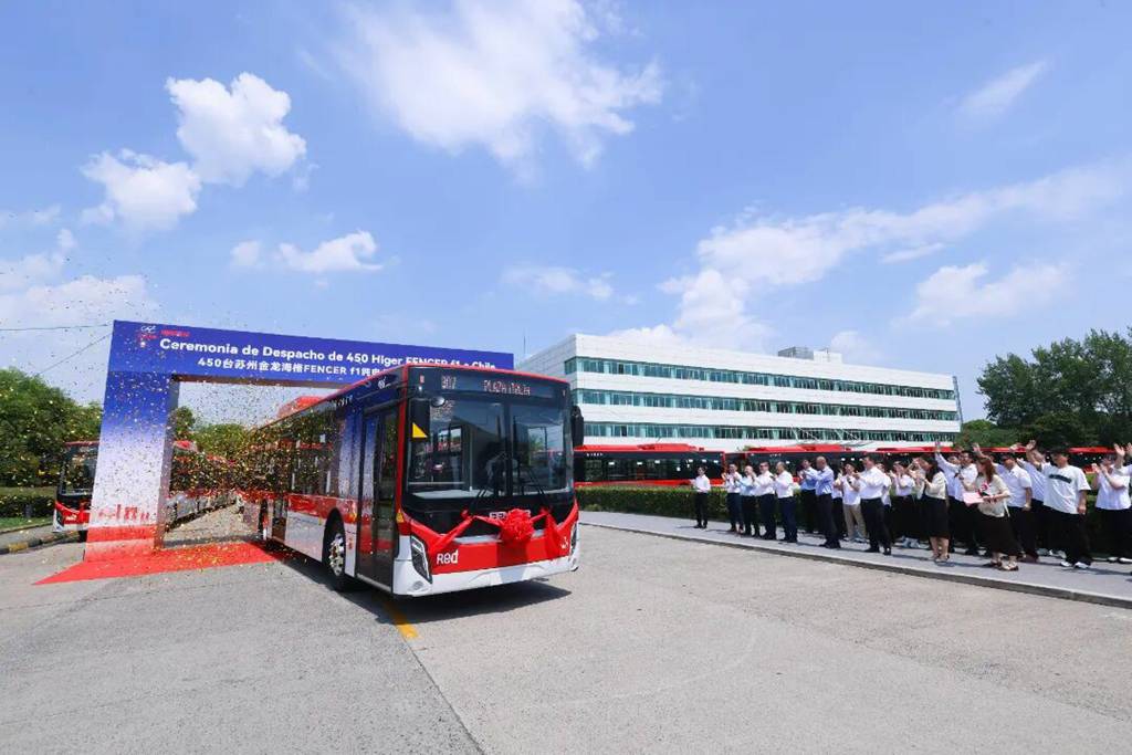 450辆！苏州金龙纯电FENCER f1启程南美