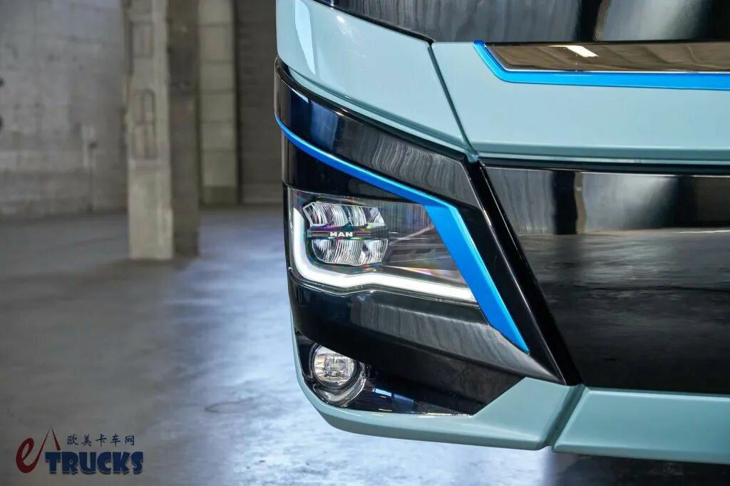 2025Busworld客车展｜Skyliner双层豪华巴士特别版来袭，全新纯电旅游大巴亮相！德国曼恩参展阵容真强大