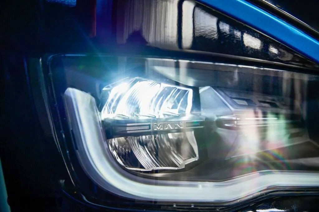 2025Busworld客车展｜Skyliner双层豪华巴士特别版来袭，全新纯电旅游大巴亮相！德国曼恩参展阵容真强大