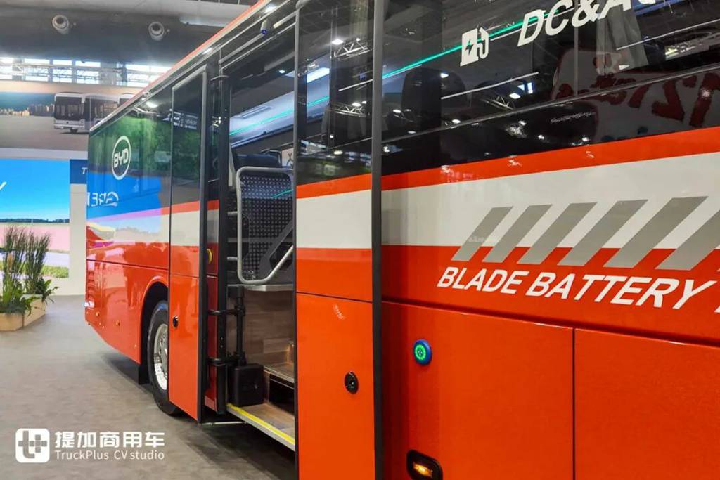 2025Busworld客车展｜全球首创客车CTC电池车身一体化！比亚迪携多款颠覆性技术闪耀亮相