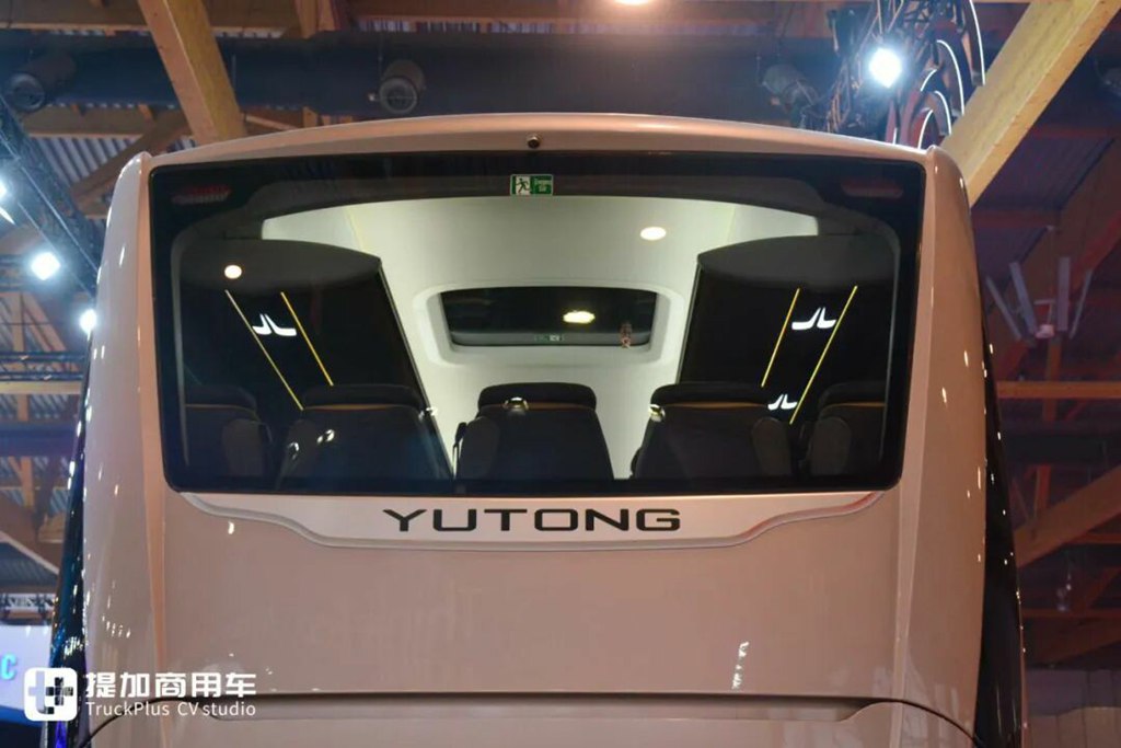 2025Busworld客车展｜力压欧洲豪华大巴，荣获“最佳客车”大奖！宇通T14E纯电动旅游巴士到底强在哪里？