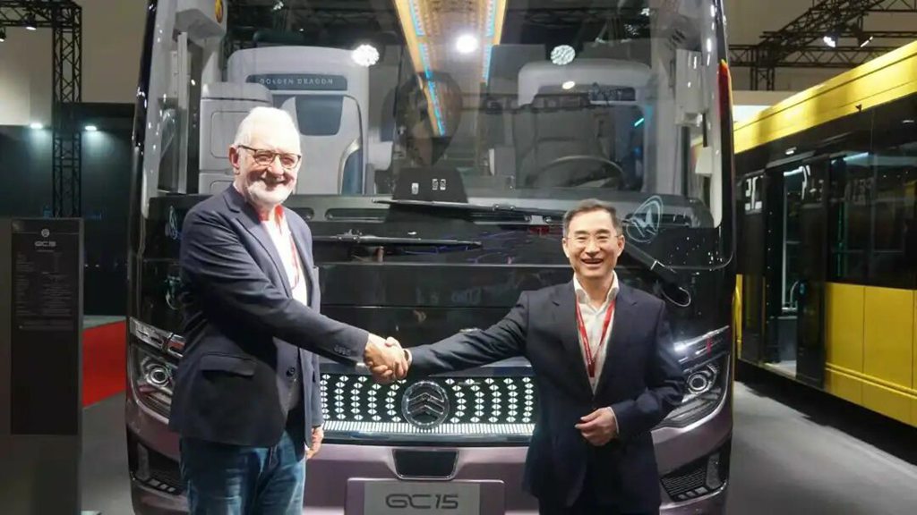 金旅全新一代高端客车亮相世界客车博览会