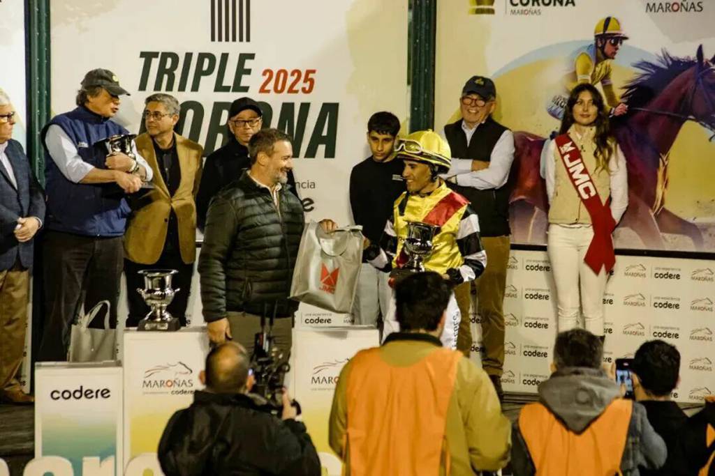 抢镜！江铃大道皮卡亮相乌拉圭马洛尼亚斯赛马场