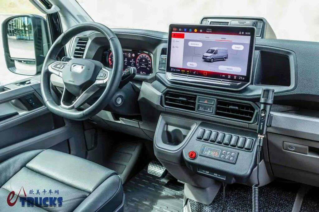 2025Busworld客车展｜Skyliner双层豪华巴士特别版来袭，全新纯电旅游大巴亮相！德国曼恩参展阵容真强大