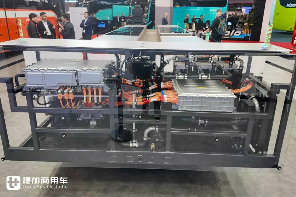 2025Busworld客车展｜全球首创客车CTC电池车身一体化！比亚迪携多款颠覆性技术闪耀亮相