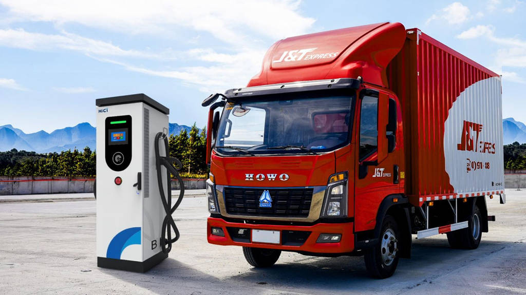 中国重汽电动卡车成功交付J&T极兔速递菲律宾公司