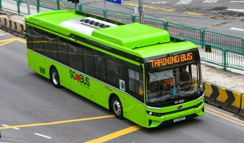 比亚迪再获新加坡210台电动大巴订单