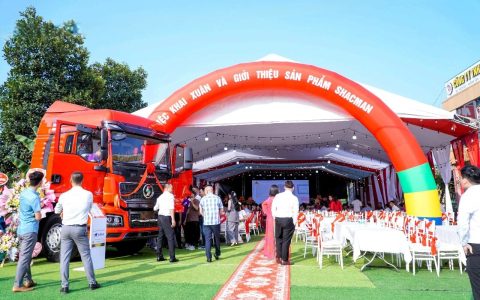 SHACMAN H3000S Arrives in Northern Vietnam: Empowering Port Container and Cross-Border Logistics