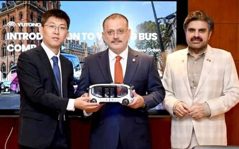 全球宇通人｜年销1227辆！他们在巴基斯坦“数”说宇通