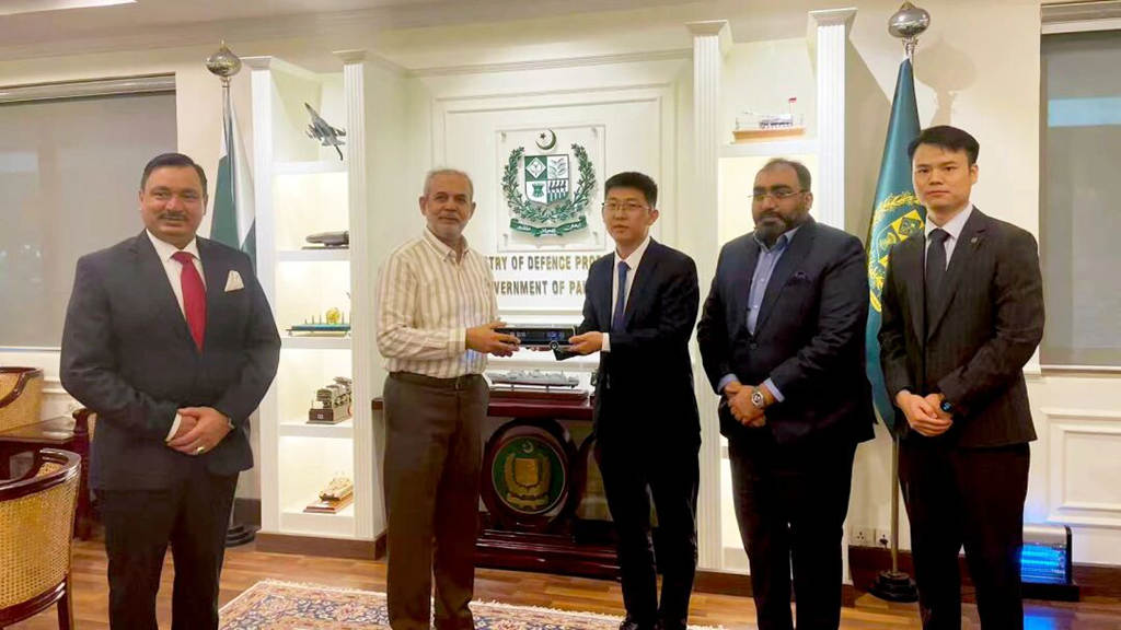 全球宇通人｜年销1227辆！他们在巴基斯坦“数”说宇通