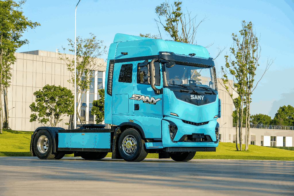 中国首款WVTA认证纯电重卡SE636亮剑土耳其