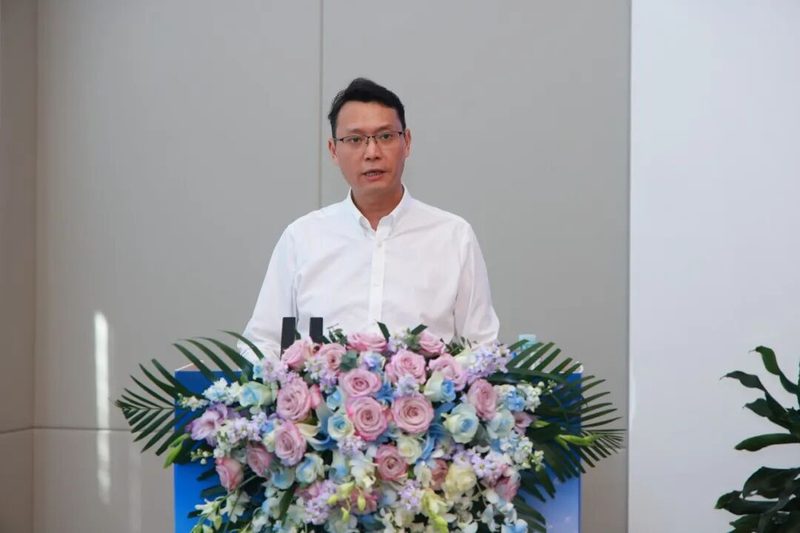 庆铃首批新能源EVC61牵引车出口越南 暨跨境物流供应链平台启动仪式盛大举行