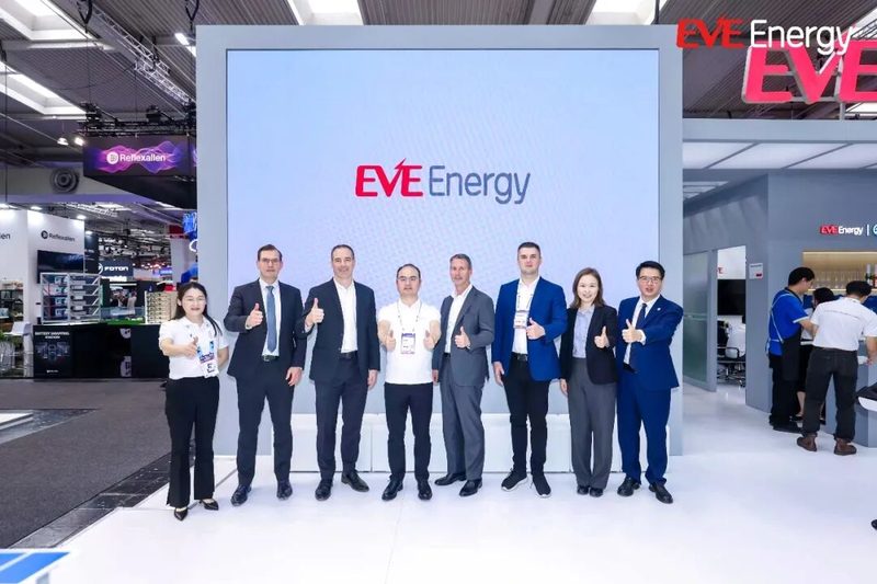亿纬锂能开源电池AI Battery亮相2026 IAA