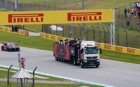 中国重汽携三款车型闪耀马来西亚F1赛道